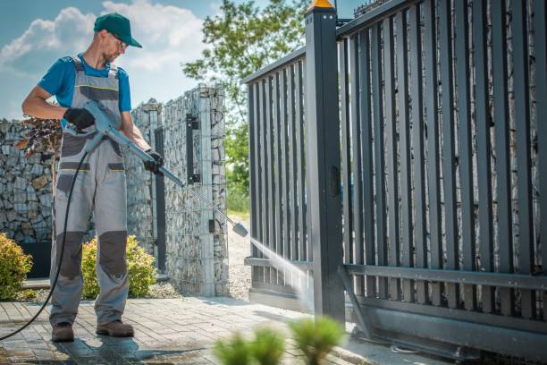 Best Gutter Cleaning  in Rexland Acres, CA